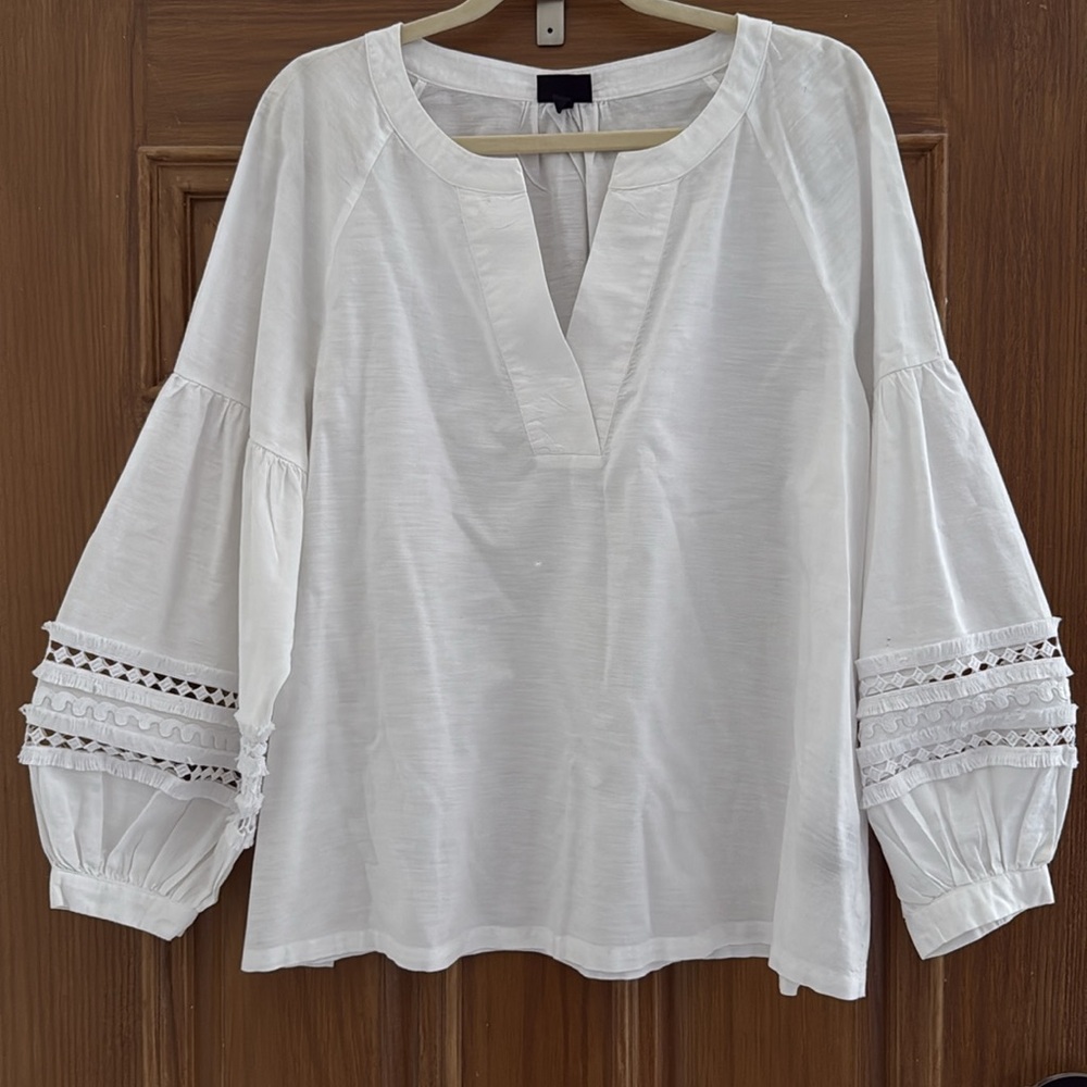 “Who What Wear” White Tunic Top
